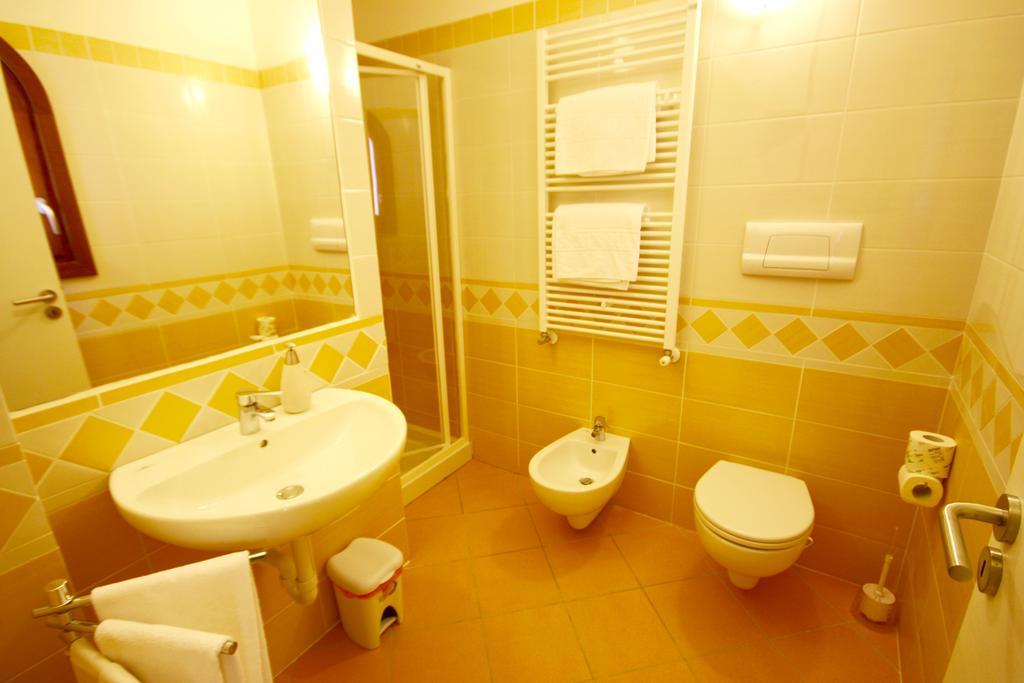 Park 20 Guesthouse Olbia Exterior foto